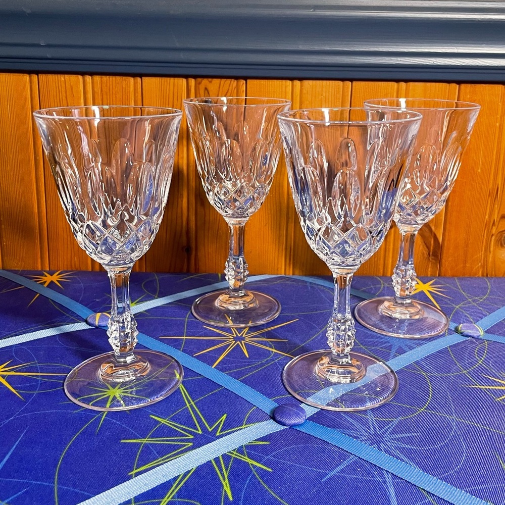 Set of 4 crystal goblets